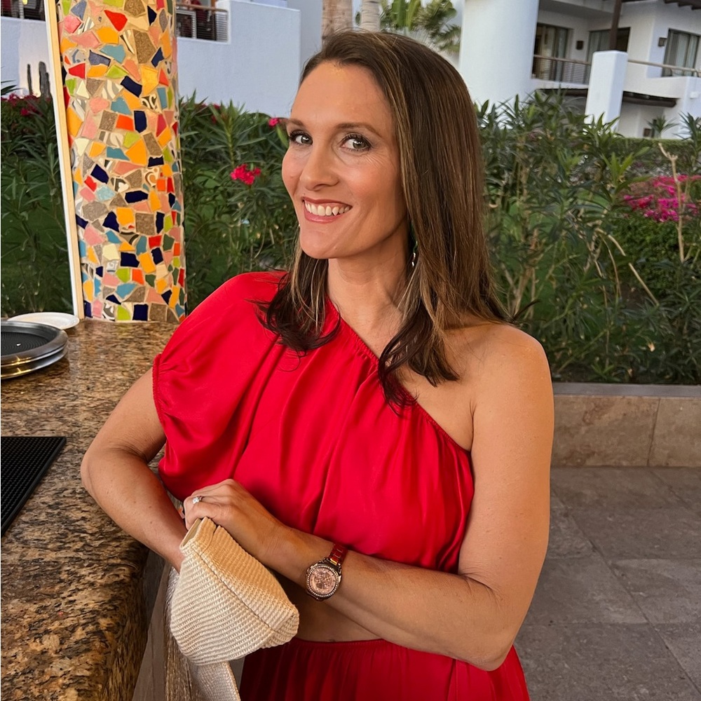 Meet your Posher, Cynthia